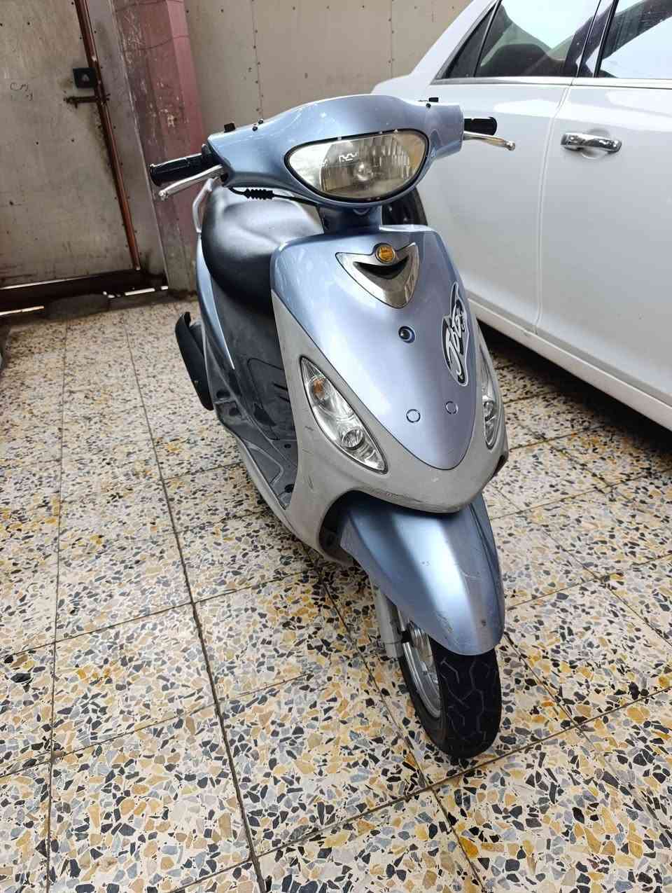 دراجه ماكس قجمه للبيع المكان  بصره قضاء الهوير  كفاله عامله تجي وتشوف بعينك الشراي هاذ الرقم وتساب وتصال *********** ..
