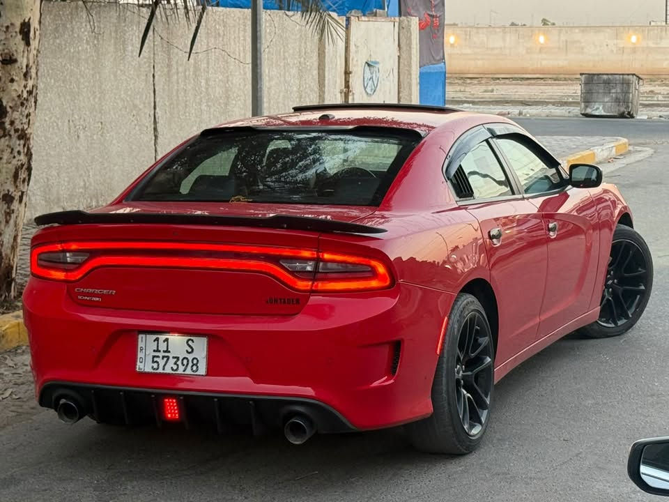 السلام عليكم
للبيع جارجر 
السعر 187 بيها مجال
موديل 2022 Sxt بلاس
حادثها بنيد وجاملغ وباب السايق مبدل بلادي صبغ قطعتين صور حادث راسلني بل واتساب
شرط تراي زيرو  مابيها اي نقص
 اصل هزه وسنويه ب اسمي 
المواصفات :
شاشه كبيره 
كشنات حضن 
تبريد قطعتين
تدفئه كشنات + هيتر مرايه 
مواصفاتها sxtمعروفه 
تخم تاير جديد وتخم وياله جديد
منظومه لايت زينون
عنوان:بغداد
التواصل. ***********
