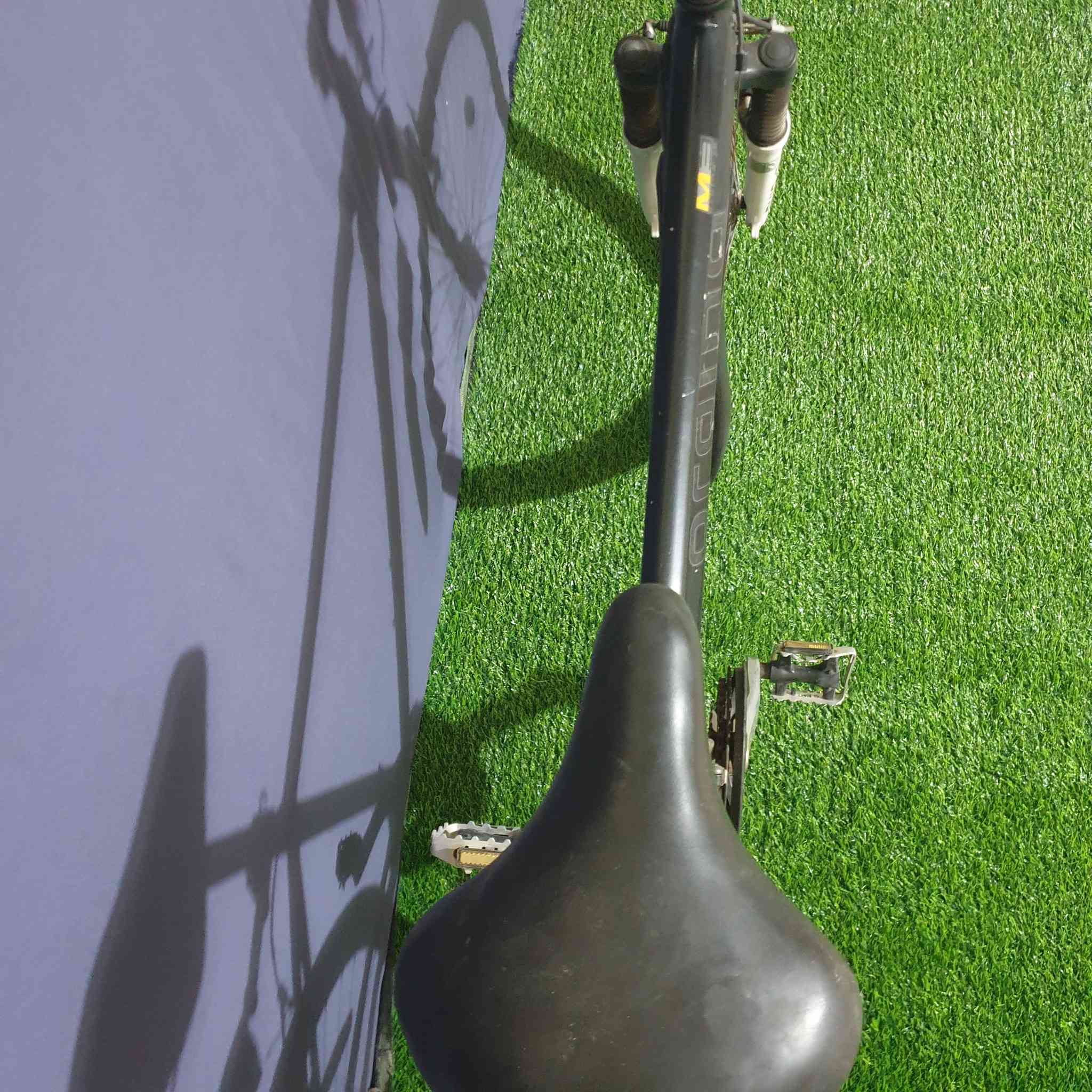 بايسكل حجم 26
ماركه برجستون العالميه
المعدن المنيوم 
باله ياباني اصلي كسر حاويه 
جاهز بدون اي نقص 
كيوره (7x3) نمره شيمانواصليات 
السعر 160 الف
يوجد توصيل 
للاستفسار ***********
