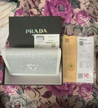 PRADA • جنطة وكالة • مع الشهادة