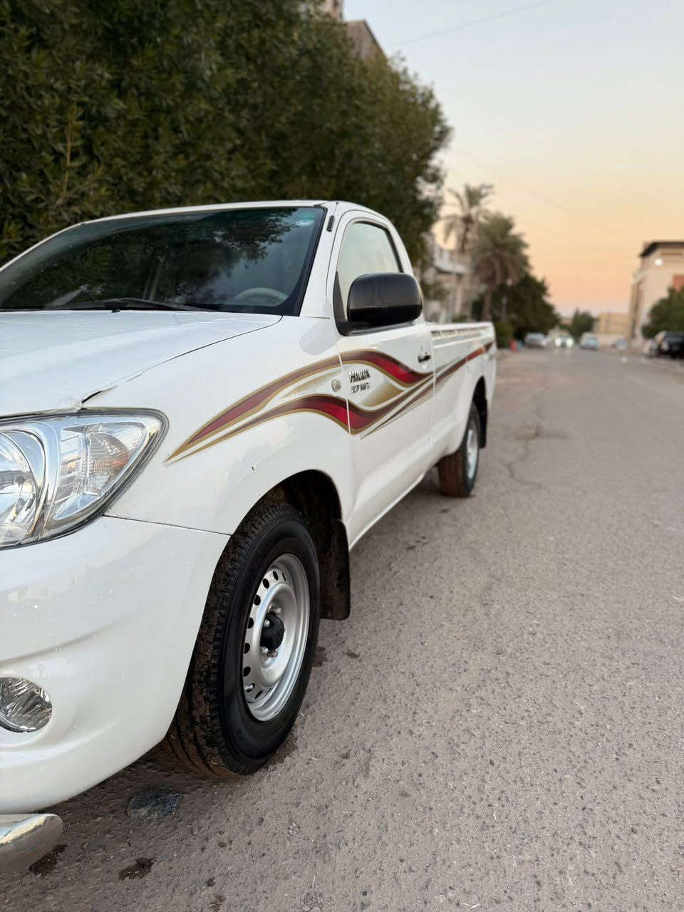 بيكم تيوتا هايلوكس ٢٠٠٨ 
رقم اربيل الجديد هزه جديدة وسنوية جديدة تنتهي ٢٠٣١ 
تخم تاير جديد باتري جديد 
صدر امامي جديد بل كامل 
صدر خلفي جديد بل كامل 
ارضية جلد والكشنات دوشمة جديدة
بسمي السيارة ثاني يوم تحويل مكاني بغداد السعر 148 رقم الهاتف *********** السيارة نظيفة جداً وبيها سونار فحص مع الصور بغداد, العراق
