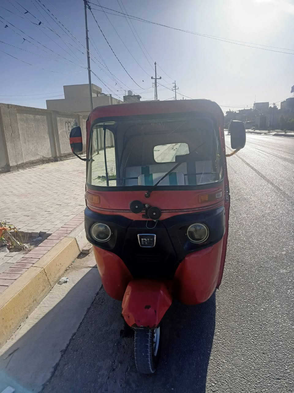 سلام عليكم تكتك للبيع موديل 2018 مكينه 20 اوراق مكفوله كفاله عامه مكاني كربلاء امن داخلي مكلف بلنشر ***********
