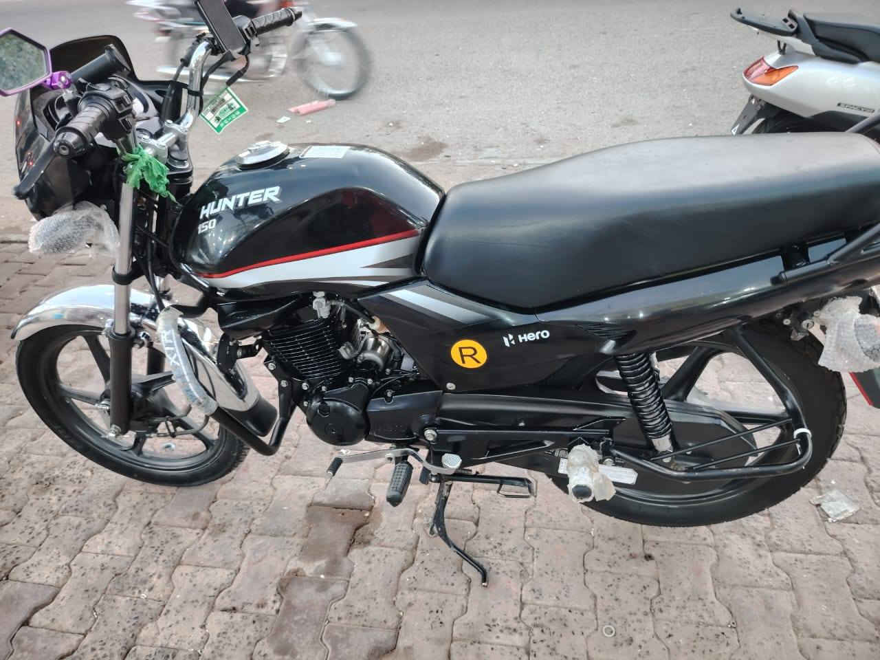 سلام عليكم هيرو مديل ٢٣ داجة جديدة مكفولة ارواق جديدة سعرهة مليونين و مية وبيهة مجال مكان شهداء معمل المرور رقمي *********** مكلف بالنشر
