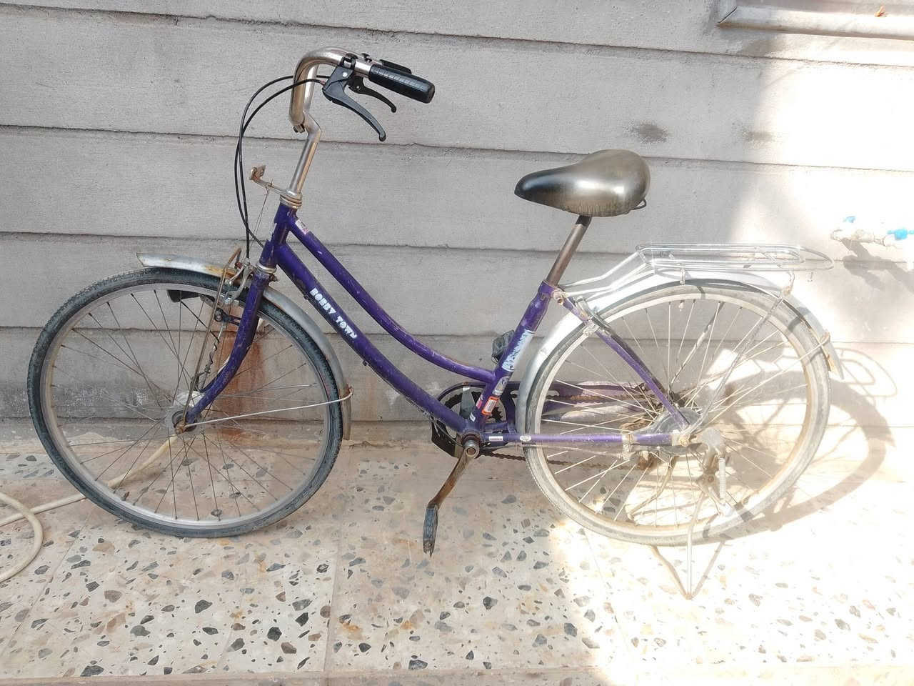 غراض بيت للبيع غسالة اوتماتيك فقط تنشيف عاطل سعر 50 ...عربانة أطفال نظيفة وتنزل اسفل منام  سعر 25.. براد وسط شغال سعر 30..  برميل نفط قيم بما يرضي .. بيسكل كيمو لون اسود سعر 40 ...بايسكل لون بنفسجي سعر 50 ***********
