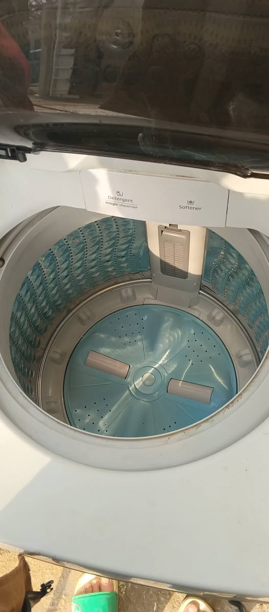 سلام وعليكم عندي غسالة سامسونج جديدة النضافة 90/100 خطين حار بارد
السعر 125
***********
