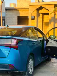 بريوس موديل 22 للبيع لون ازرك ابيع مقدمه والباقي اقساط بيها ثلث قطع بو...