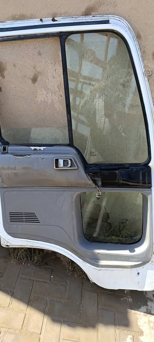 سلام عليكم بيبان انكر للبيع السعر 300 وبيهن مجال ***********
