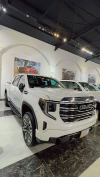 سلامو حلیکوم جیمسی سیرا مۆدیل ٢٠٢٣ فۆرویل  ٨سلندر حجم معرک ٦٢٠٠ بدون س...