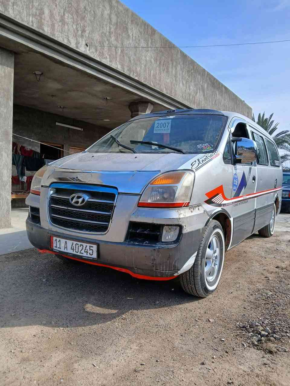 السلام عليكم للبيع ستاركس 2007 تكمه وسنويه بدون صبغ بدون ضربه مكفوله داخل جديد مكينه وكير جدد شواصي كفاله رقم بغداد تحويل بشرط السعر 80 وبيها مجال قليل مستعجل عل بيع شراي يتصل مكاني بغداد طارميه  *********** / ***********
