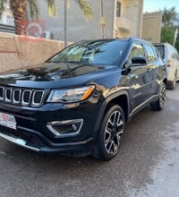 للبيع جيب كومباز 2018 لتمدد فول مواصفات جلد بنوراما حساسات بصمه وبعد ه...