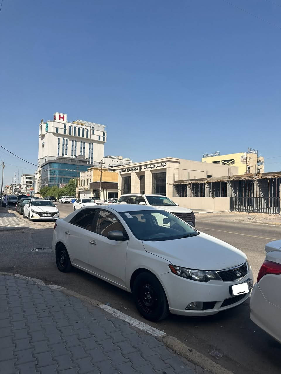 سلام عليكم سيراتو ٢٠١١ ادوات كصه جنطه متؤمه وكامله السياره جديده ماناقصها برغي كير محرك تبريد حداديه كله جديده 

المكان البصره
***********
