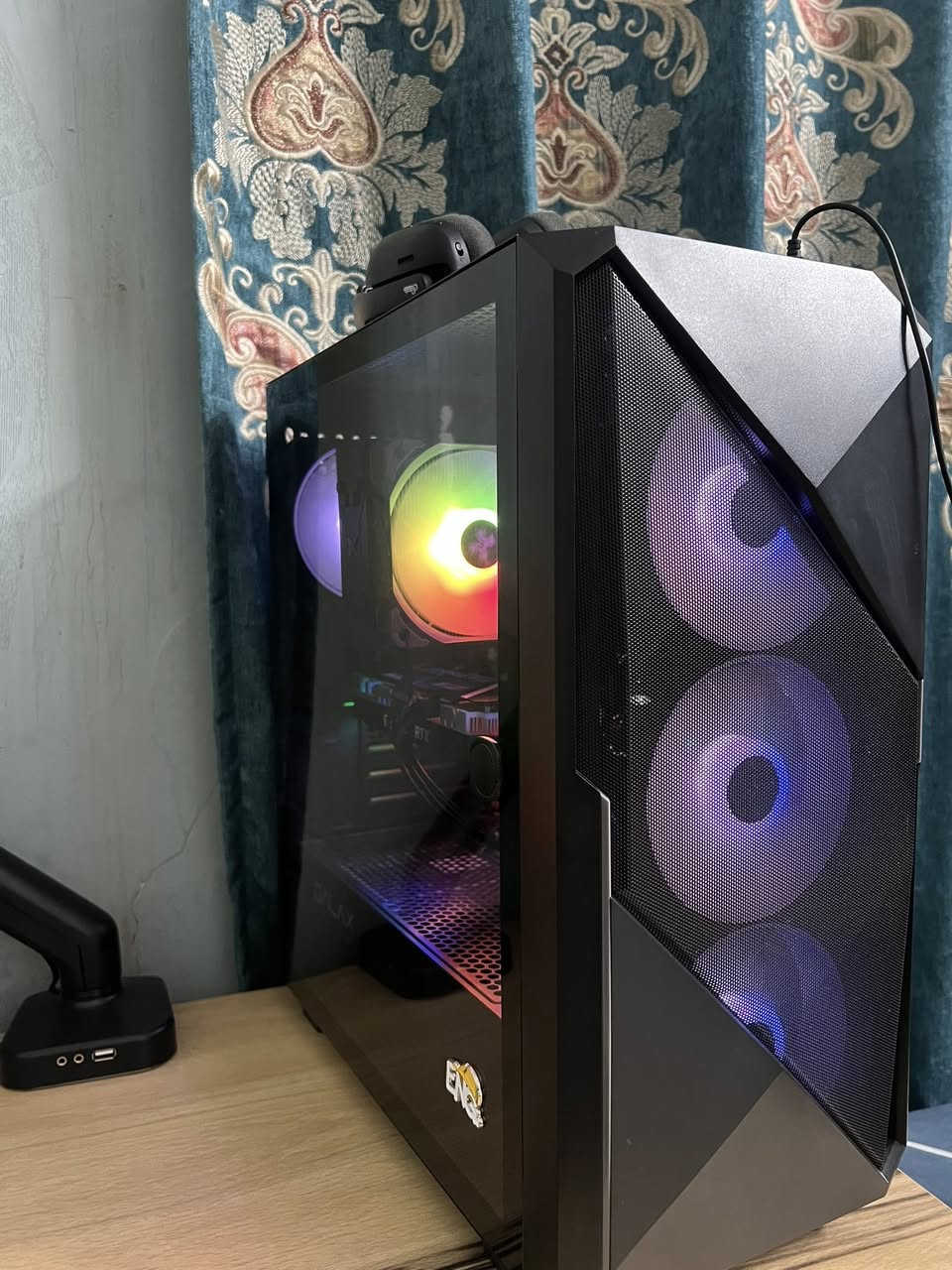 سلام عليكم
pc تجميعة للبيع ⚠️
الحاسبه نظيفه كلش و استخدام كلش قليل بعده جديده 
للبيع مع جميع ملحقاته ( ماوس فنتج واير ليس ، كيبورد فنتج واير ، كيبورد دراكون واير ليس ، ثنين ماوس باد ، ستاند اصلي للشاشه متحرك ، ups )
المواصفات :
GALAX RTX 3050 EX
LAXER NVME  1 TERA 
RAM PC 8G 3600 RGB
CPU CORI5 12400 BOX
ASUS B760 TUF GAMING PLUS WIFI D4
FSBH HYPER K 700W
CASE GALAX REVOLUTION 
السعر : 1,650,000 الف بيها مجال بسيط 
مكاني النجف الاشرف 
رقم التواصل : ***********
موجود واتس
