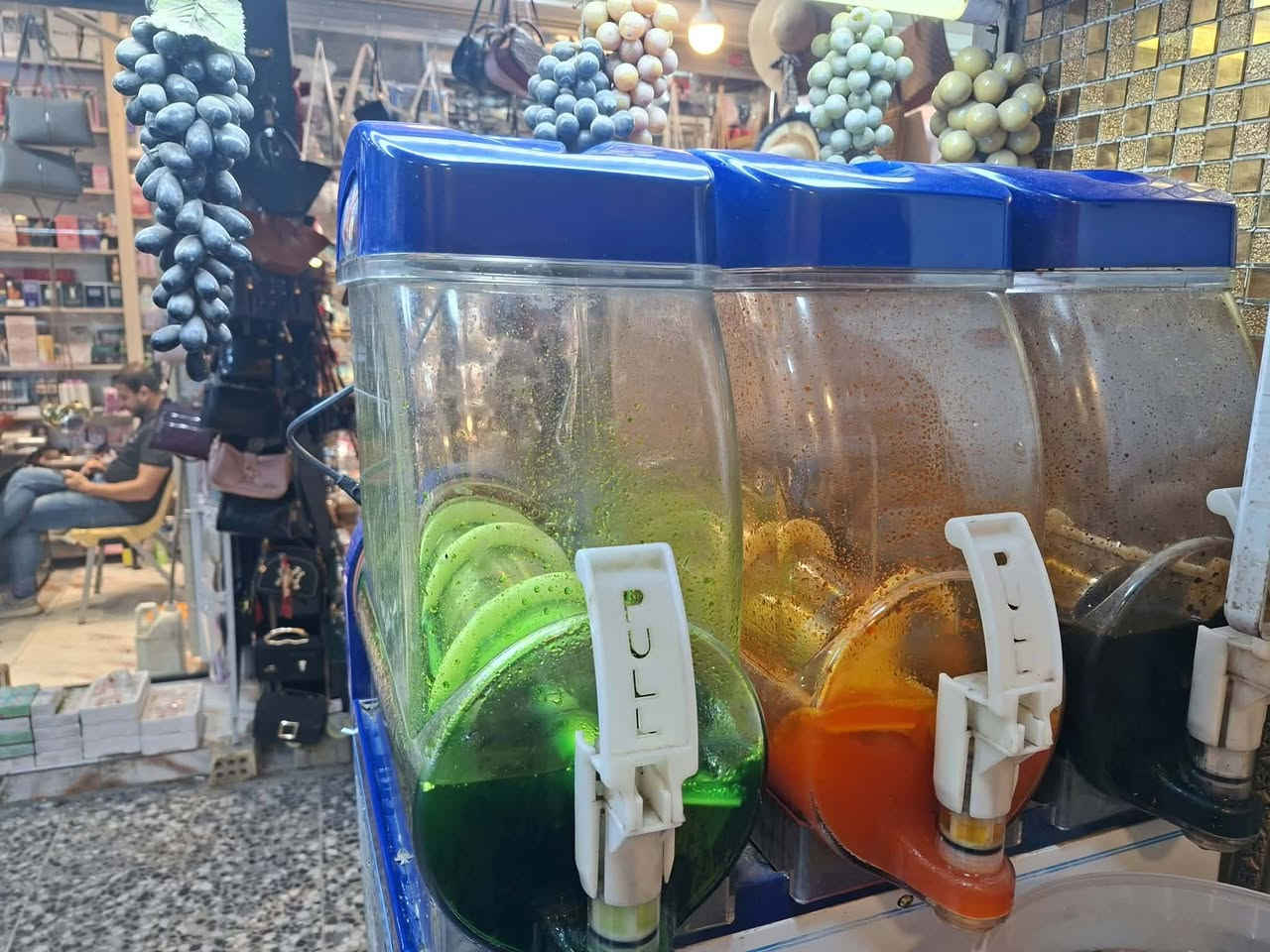 براد ازبري للبيع او المراوس ببراد خانتين إيطالي 
3خانات تركي أخو الجديد 

السعر 1900وبي مجال الاستفسار على هاذا الرقم ***********
