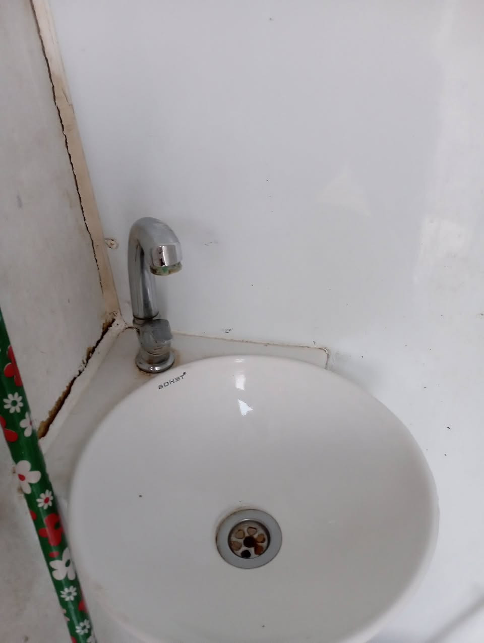 سلام عليكم 
غراض للبيع 
للتفاصيل اتصل 
***********
