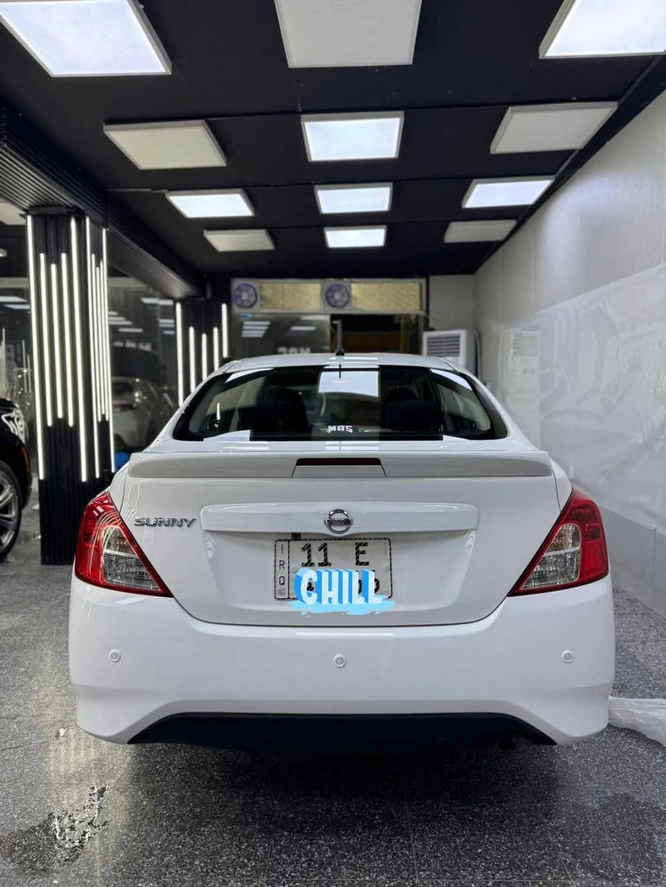 السلام عليكم. 
للبيع نيسان سني 
موديل 2023 
فول مواصفات 
بصمة 
شاشة
كامرة اصلية 
دشبول ليزري قطعتين 
مري شفط 
قطعتين تبريد 
4 جام كهرباء 
ويل كب 
اشارة بالمراية 
سبايدر 
حساسات 
بروجكتر امامي 
ماشيه 45 الف كيلو 
السيارة كفالة من صبغ وضربة والبارد 
العنوان بغداد الكرادة 
السعر 128 وبيهة مجال بسيط. 
للاستفسار ***********
