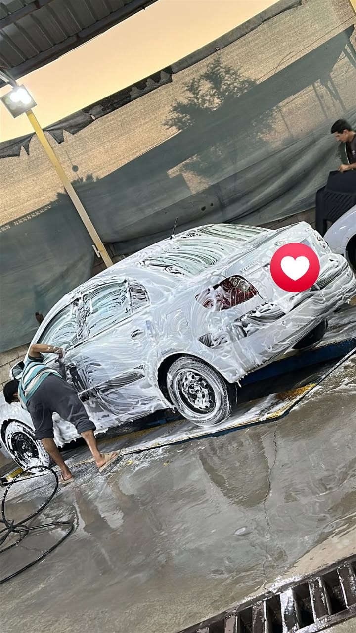 سلام عليكم كيا ريو للبيع سياره نظيفه  كير مكينه شرط تايرات مادري شنو هاي كلها هيا ول صدر نص عمر وعدنه جبنه مال مشط ستيرن طاكه ستيرنها ثكيل سياره بدون رقم ادوات ادوات السعر 33 وبيها مجال لشراي مكان سياره تكريت الستفسار علا هاذا رقم***********
