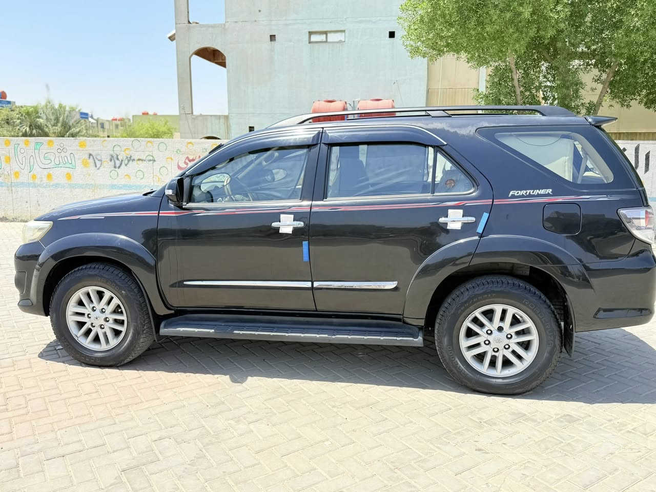 سلام عليكم تيوتا فورشنر موديل 12 كفاله عامه سياره كير محرك لوكير كله بلاد سياره بلاديه تبريد ثلث قطع مري شفط شاشه كامره حساسات سياره بسمي  سعر 180 وبيها مجال رقم *********** مكان بغداد
