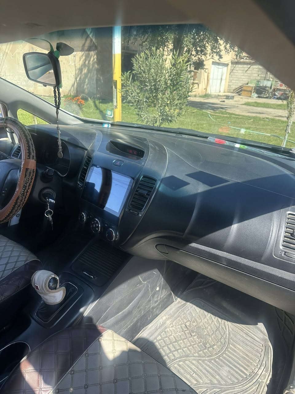 سياره  سيراتوا ٢٠١٤
مكفوله مال جناي 
كير ومكينه مكفوله   حجم ١٦٠٠ 
رقم ديالى جديد وسنوية جديدة 
تبريد ثلج بالضمان 
٣ سويچات احتياط
داخل اسود
مري 
تايرات 
شاشة 
سونار موجود


**إذا كنت صاحب هذا الإعلان وتريد حذفه لأي سبب، رجاءا أرسل رسالة إلى الدعم الفني**