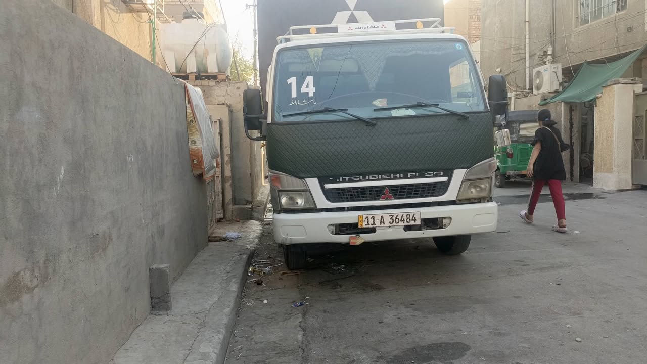 السلام عليكم 
كنتر البيع موديل 14 بدون صبغ بدون ضربة كير مكينة نضيف تخم تاير اكسل سيارة جاهزة 
***********
مكانها بغداد

