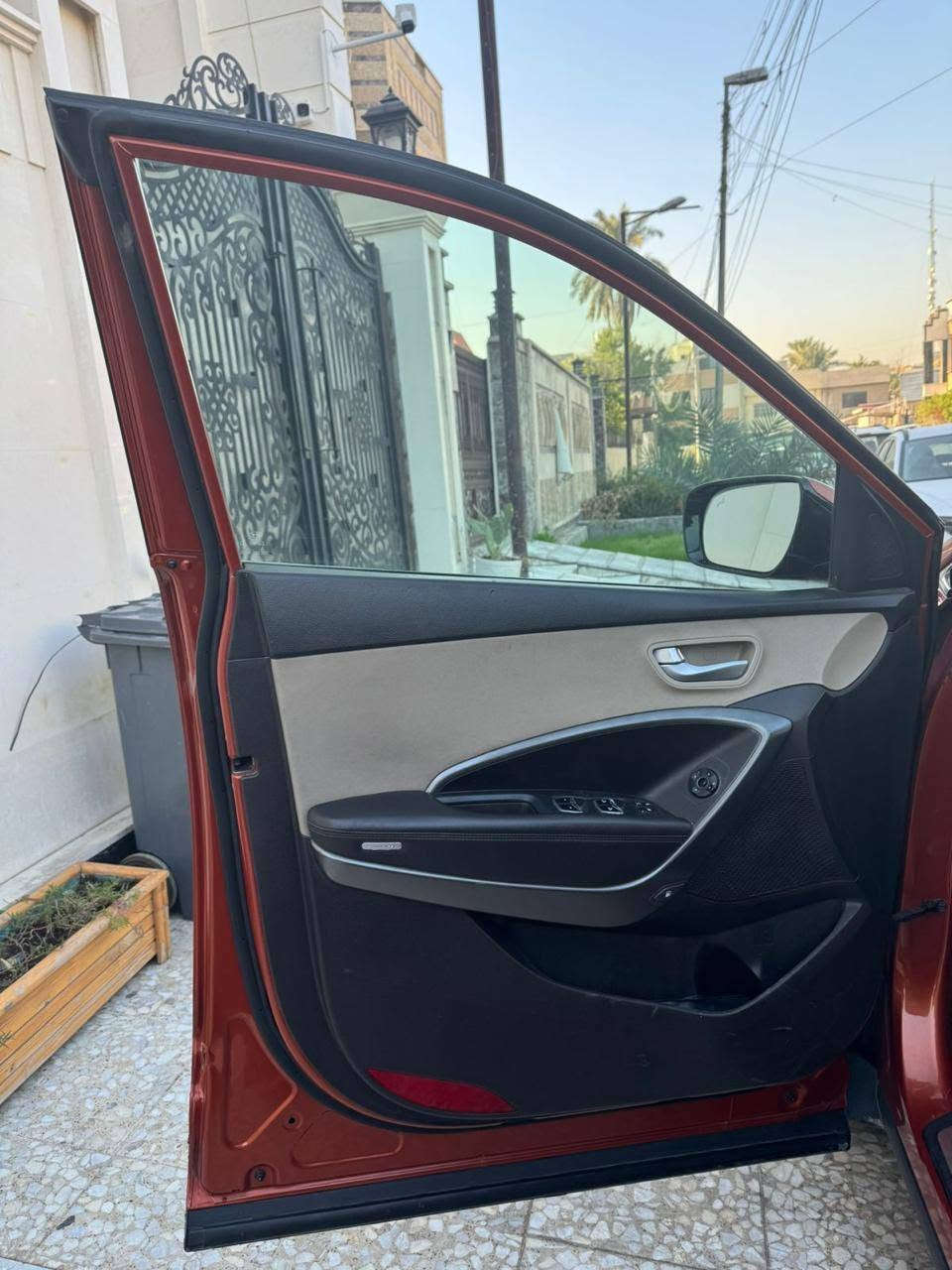 سنتافي بلاص أمريكي جيدي اي ٢٠١٨ السياره فول موصفات عده الفتحه مكينه كير كفاله عامه تبريد قطعتين السياره حادثه جاملغ وبنيد مال امريكيه لسياره عليه اادمه كامله مكمله وجاهزه من كلشي ترايك وين ما يعجبك وهذه رقمي ***********
