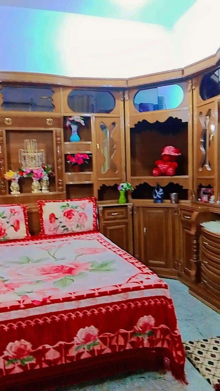 للبيع
غرفة نوم صاج عراقي نظيفة (بدون كنتور ) 
سعرها 500 الف 
عامرية الفلوجة


**إذا كنت صاحب هذا الإعلان وتريد حذفه لأي سبب، رجاءا أرسل رسالة إلى الدعم الفني**