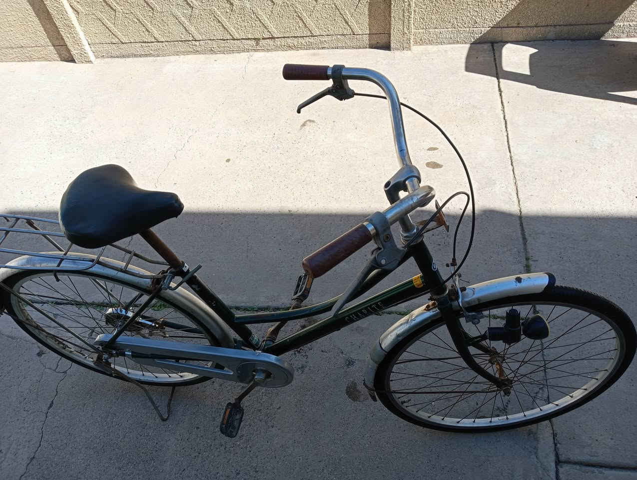 بايسكل حجم 26 السعر 55 وبي مجال المكان حي سومر 

***********
***********
