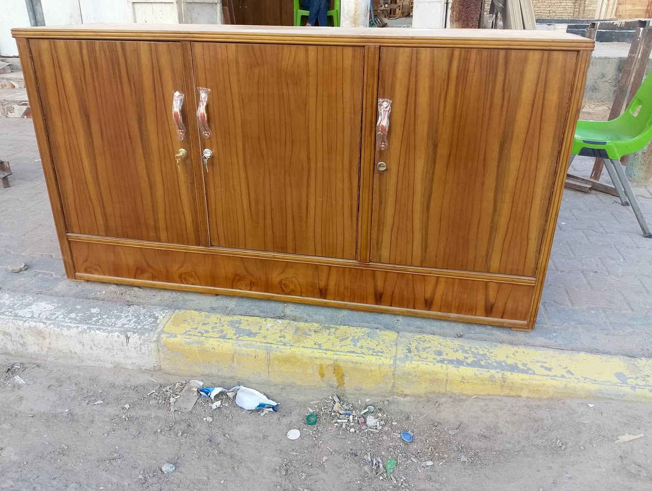 يالله سلام عليكم بوفيات العدد اثنين قياس متر ونص وقياس مترين وربع الاستفسار على الواتساب ***********
