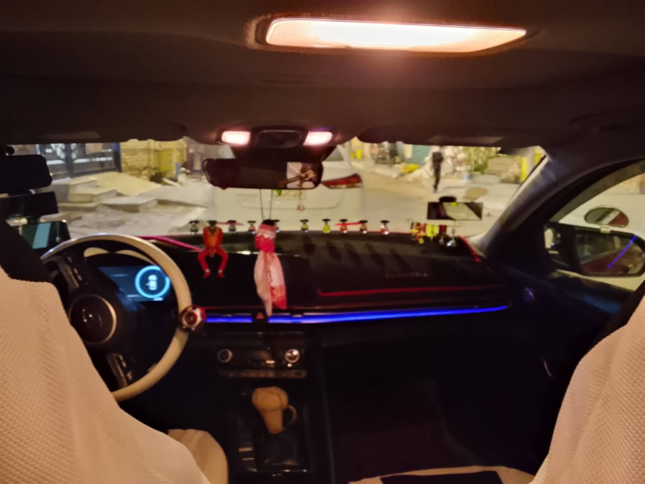مديل 2023لمتد فول موصفات للاخير
حادثها جاملغ وبنيد
سياره جاهزه كير مكينه تبريد حداده تخم تاير كله كفاله 
رقم بصره معوقين 
العنوان البصره 5ميل
السعر135وبيها مجال 
رقمي***********
