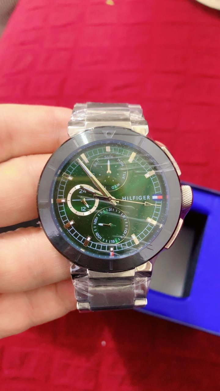 ساعة تومي هيلفايكر اناقة وجمال وجودة عالية ولون المينة المميز الجذاب جديدة غير مستعملة السعر ٧٥ الف دينار


**إذا كنت صاحب هذا الإعلان وتريد حذفه لأي سبب، رجاءا أرسل رسالة إلى الدعم الفني**