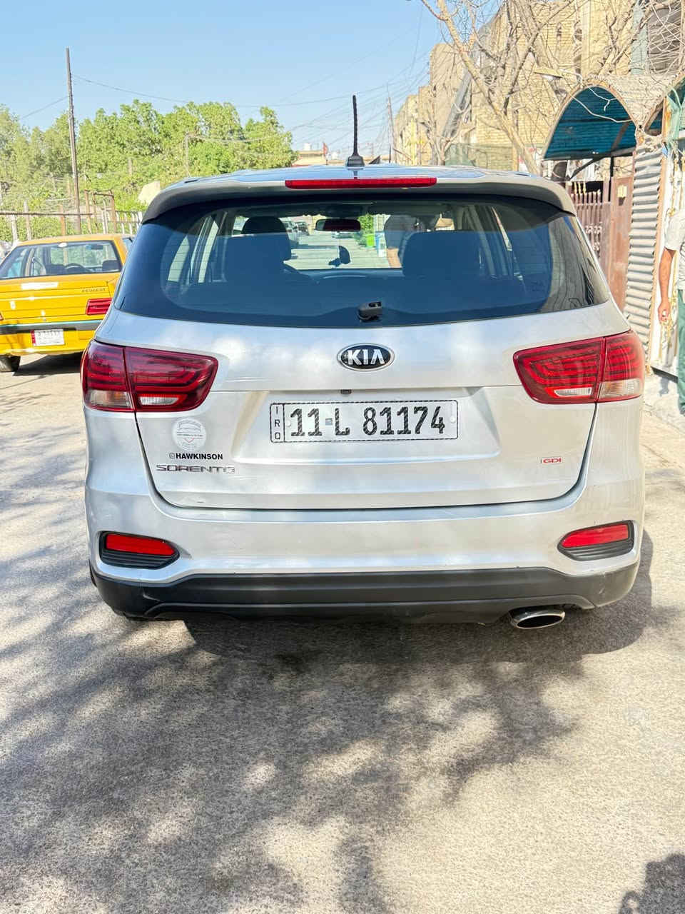 سورنتو 2020 لون سلفر وارد امريكي حادث تبديل بنيد مواصفات 7 راكب داخل صاج دفع رباعي  تحكم ستيرن محرك 2400 شاشة كبيرةi كامرة خلفية ماشية 74 الف 3 انظمة قيادة رقم بغداد باسمي تحويل ثاني يوم السعر 190 للاستفسار الاتصال على الرقم *********** بغداد, العراق
