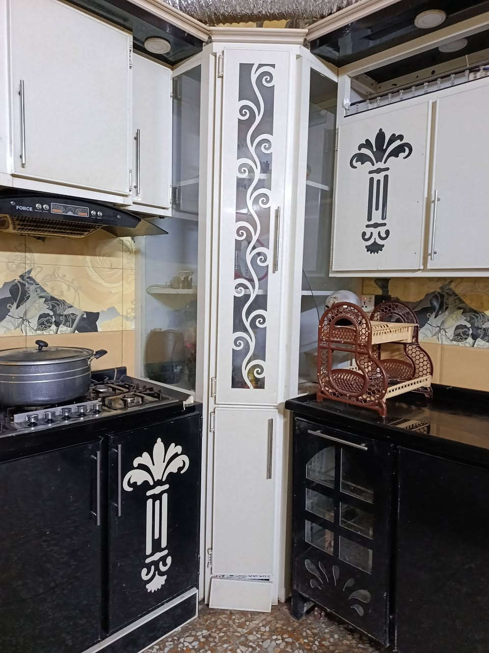 السلام عليكم كاونتر مع ملحق نضيف اشتريته اقصاد واريد ابيع الكاونتر طوله 3 والزاويه متر والسنك مترين نص كامل مكاني بابل الحله ابي غرق السعر هاص


**إذا كنت صاحب هذا الإعلان وتريد حذفه لأي سبب، رجاءا أرسل رسالة إلى الدعم الفني**