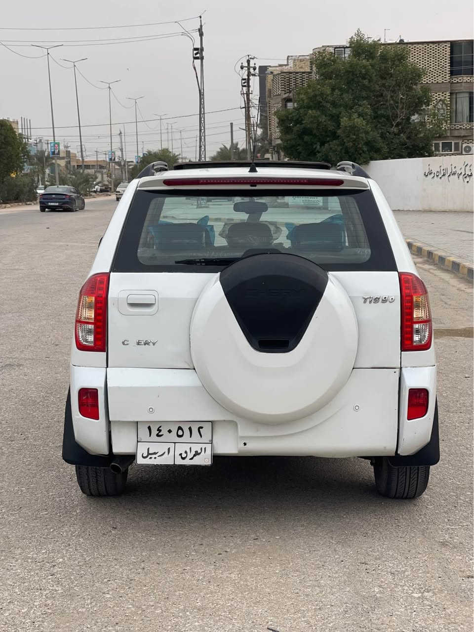 شيري تيكو 2014 كير أوتوماتيك رقم اربيل
الكير والمحرك والحداديه والتبريد والتدفئة مكفولات
تخم تاير جديد باتري جديد
بيها صبغ جاملغ امامي صوب السائق بدون دواخل
 وقبق الجنطه مبدل بلادي باقي الكشر مكفول من الضربه والصبغ والخياس 
السعر 62 بيها مجال السيارة باسم شركه وكاله مضمونه
العنوان النجف حي الزهراء هـ *********** النجف, العراق
