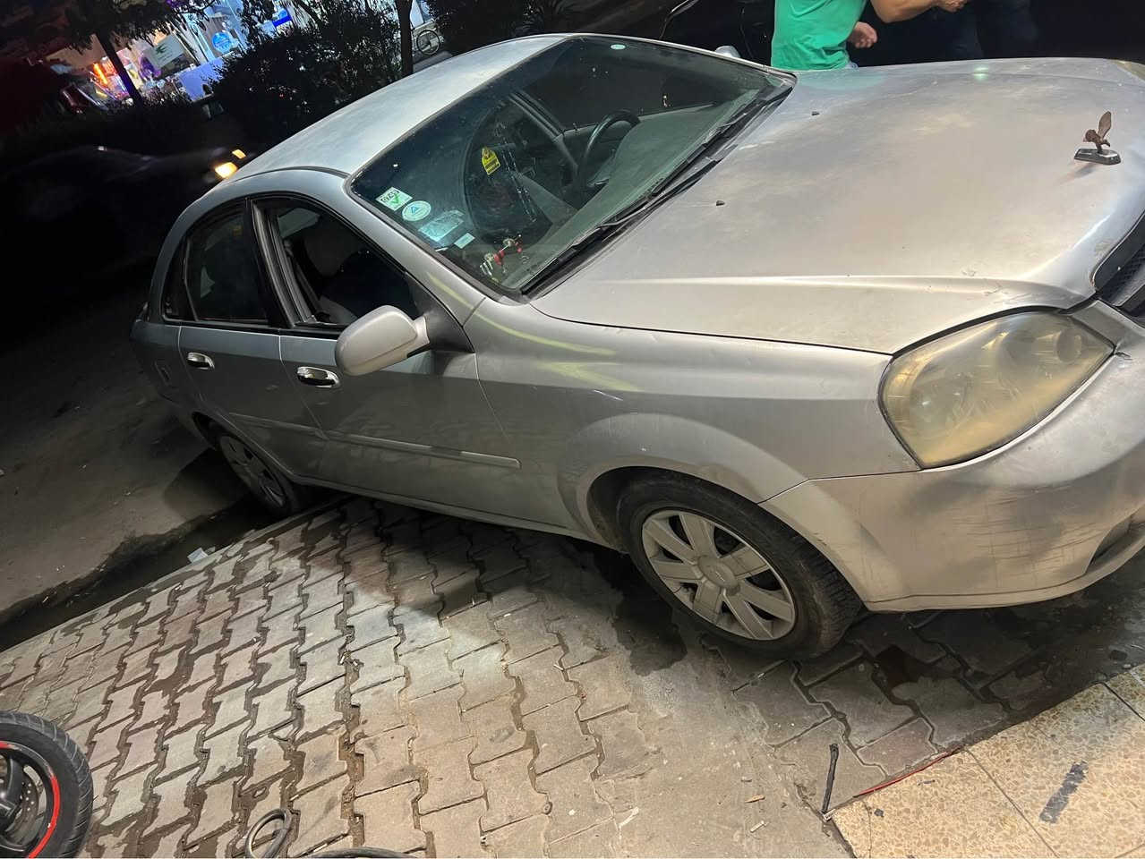 سلام عليكم اوبترا ٢٠٠٩
اوتماتيك كير محرك بشرط 
دفتر بانزين موجود سنويه منتهي 
قطعتين صبغ 
*********** كركوك, العراق
