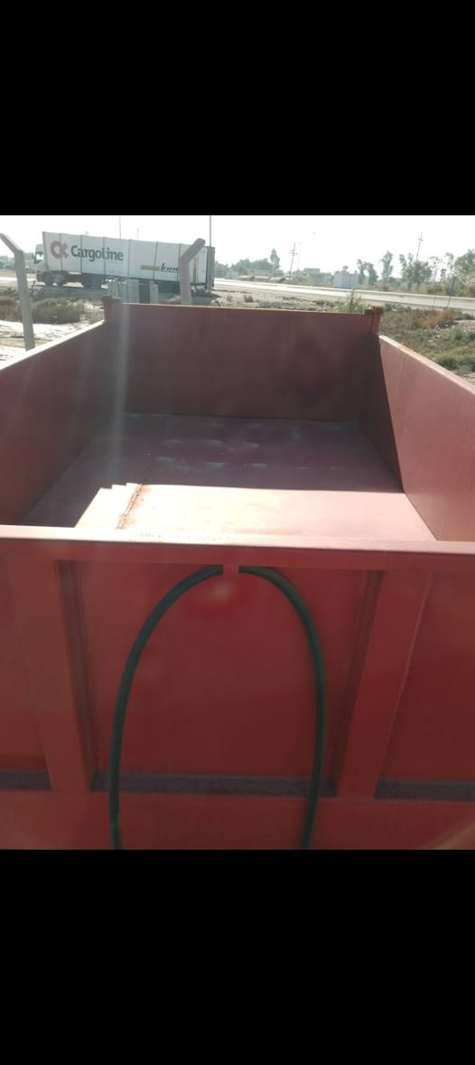 عربانه للبيع درجه الاول دنكير تريله العنوان واسط العزيزيه رقم ***********
