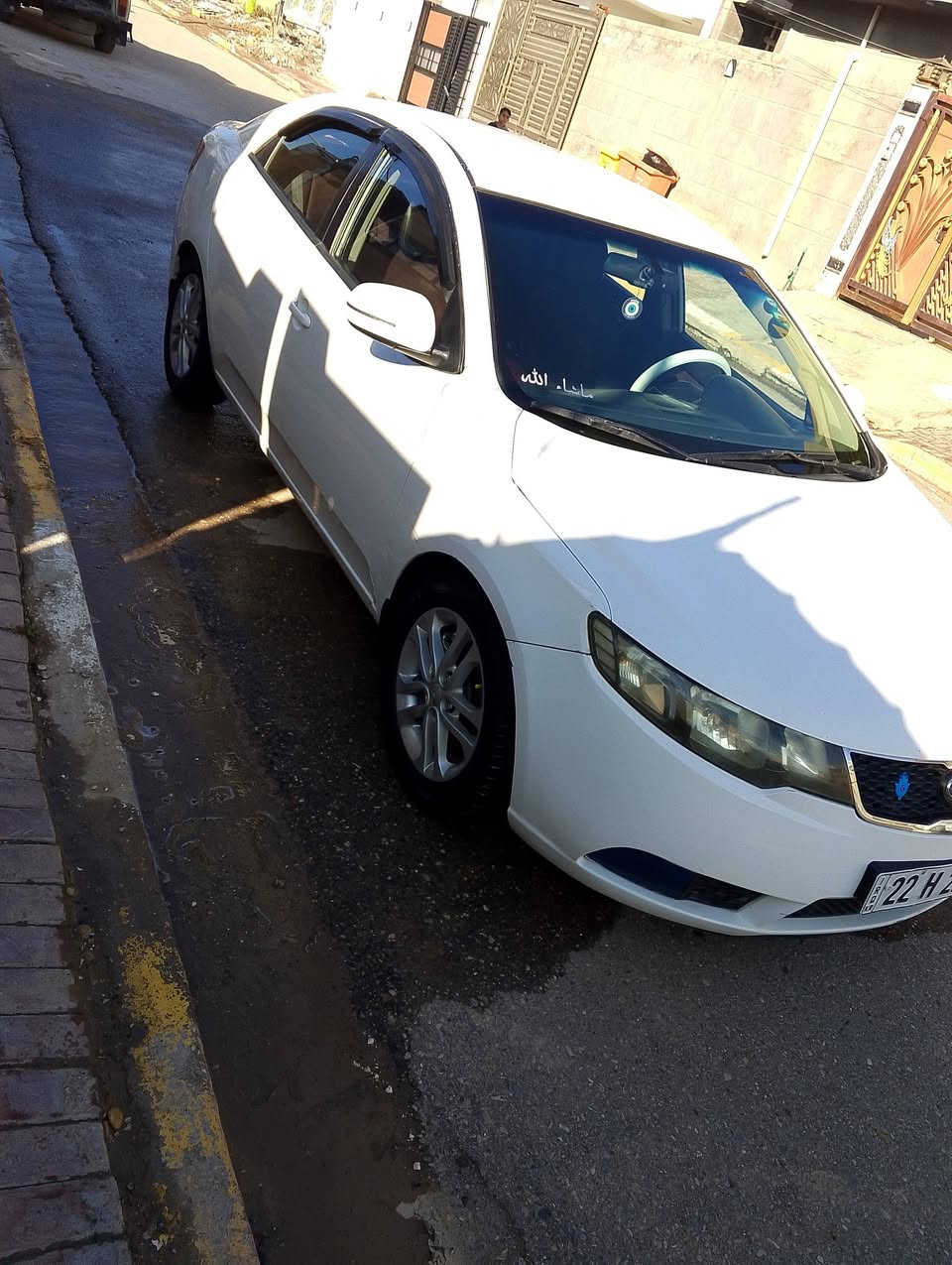 السلام عليكم سيراتو 2011 للبيع تخم تاير ويل كب مرايات شفط مكينه جديده سياره مناقصه غير  بس سترالله للستفسار على الرقم ***********
***********
