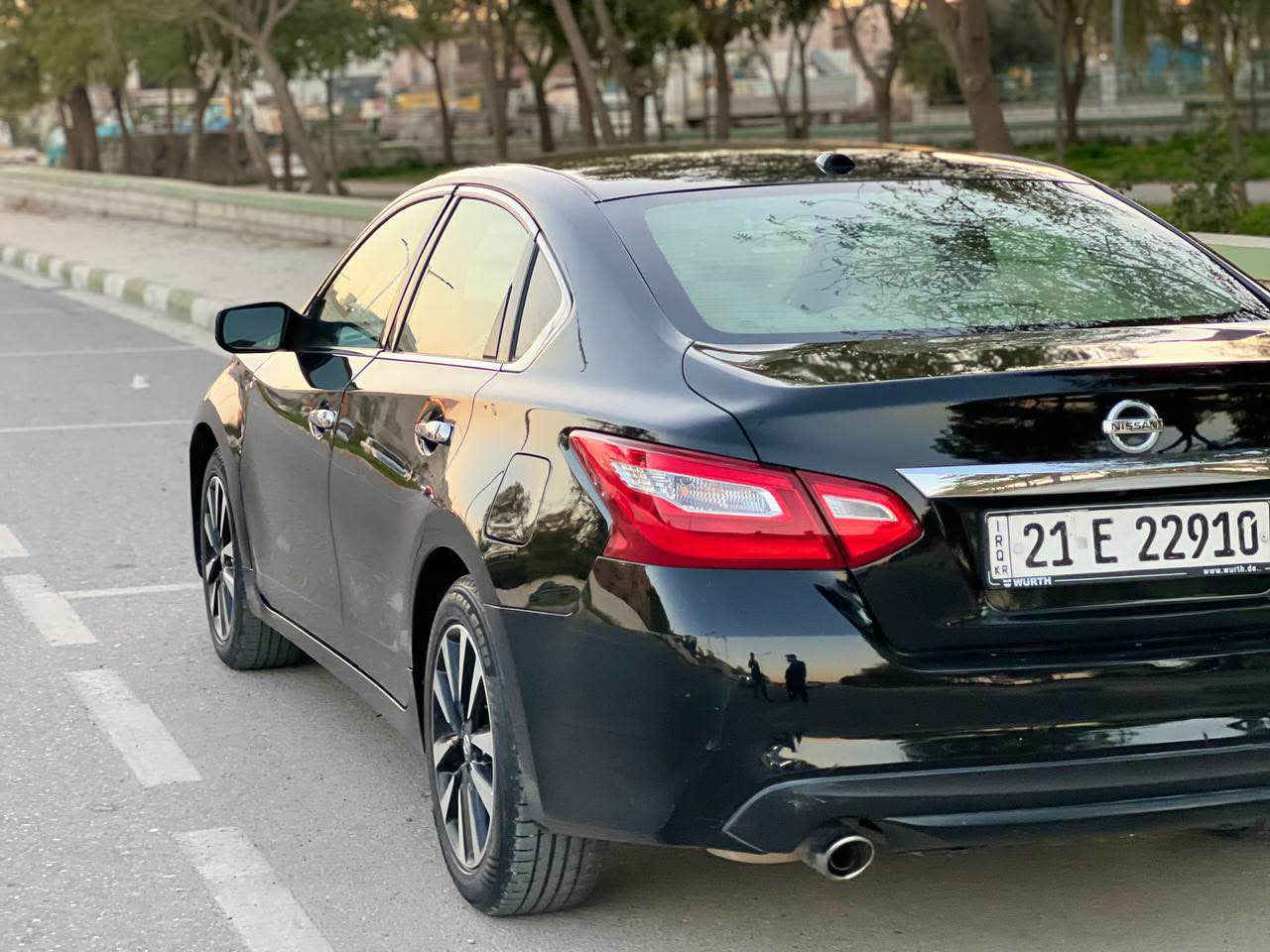 ئاڵتیما ٢٠١٧
sv
٨٠ مایڵ ڕۆشتوە
ناوزەرد
ئاوێنە ڕادار
شاشە و کامێرا 
تایەی تازە
تەقە و ڕەقەی نیە
گێڕ و مەکینە و تەبرید 
چاڵ و قۆپاوی نیە 
شوێن کەلار 
*********** كالار, السليمانية
