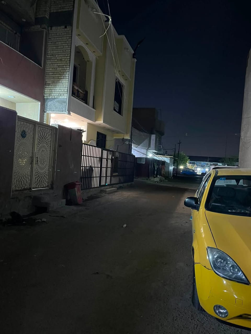 سلام عليكم نص قطعه مربعه موقع مميز
بناء جديد 2022
رابع بيت عل شارع العام
بصف الساحة
72متر
قاطين 
الموقع:قطاع 35 مقابيل نادي الولاء
الاستفسار :***********
