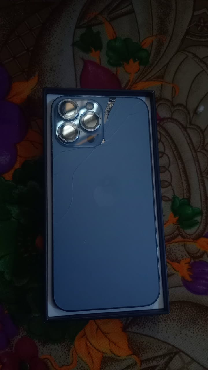 السلام عليكم اخوان
آيفون ١٣ برو ماكس للبيع ذاكرة ٢٥٦ بطارية ٨٠ وعليتها سويتها ١٠٠ ، ضهر مكسور موضح بالصور ، يشغل ١٢٠ فريم ببجي ، التليفون نضيف كلش الله شاهد حتى كارتونته موجوده بس لان محتاج أريد أبيعه تجي وتفحص براحتك(( توصيل ماعندييي )) 
، (( السعر ٤٥٠ )) رقمي *********** واتساب فقط (( ماسنجر ممتواجدد ))
