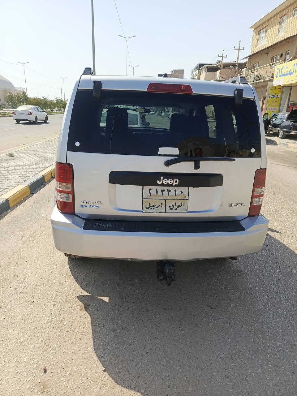 سلام عليكم جيب موديل 2008 سياره جديده بمعنه الكلمه بيه بس باب بدون دواخل وراد امريكي كير مكينه صدر امامي خلفي كل جديد تراي وين ميعجبك 90 وبيه مجال قليل للطيبين *********** اسيا بس وتساب *********** اتصال
