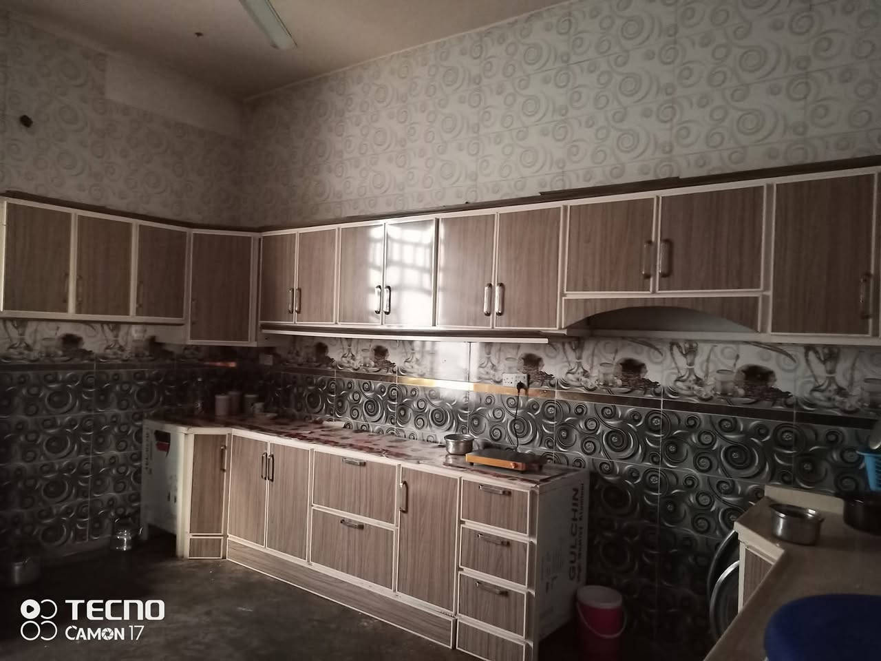 بيت للبيع زراعي مساحه ٢٦٠ م بناء حديث طابق الاول كامل والطابق الثاني هيكل مامسكف الموقع خلف انفنتي مول شارع المولد خدمات كامله موقع جيد جدا وبسعر مناسب جدا ان شاءالله 
اخوكم ابو سدن
عقارات بلدروز بن عريبي
***********
***********
عنوان مكتبنا 
بلدروز حي العصري تقاطع التربيه القديمه شارع حاتم القاضي
@الجميع
