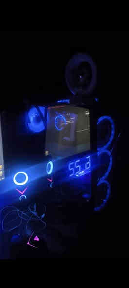 سلام عليكم تجميعة مستخدمة للبيع كامل + شاشة + UPS + كيبورد + ماوس — مواصفات قوية
🔧 مواصفات الجهاز:CPU: Intel Core i7-9700K

Motherboard: ASRock Z390 Phantom Gaming

RAM: 32GB (2×8 + 16GB) 3000MHz

GPU: MSI RTX 2080 Super 2-Fan

Cooler: Aiseye Liquid 1-Fan

SSD: Samsung 512GB

HDD: 1TB

Power Supply: 750W Platinum

Case: مع 4 Fans RGB

🖥️ الشاشة:

AOC 24" 165Hz – 1ms – VA Panel

🔌 الـ UPS:
Online UPS 1KVA
حالة ممتازة، يشتغل بدون مشاكل
⌨️🖱️ الكيبورد والماوس:
Keyboard: H61K ميكانيكي RGB
Mouse: X-Ray GXT 138 RGB
السعر: مليون ومية 
مكاني بغداد الجديدة نواب الضباط
رقمي ***********
