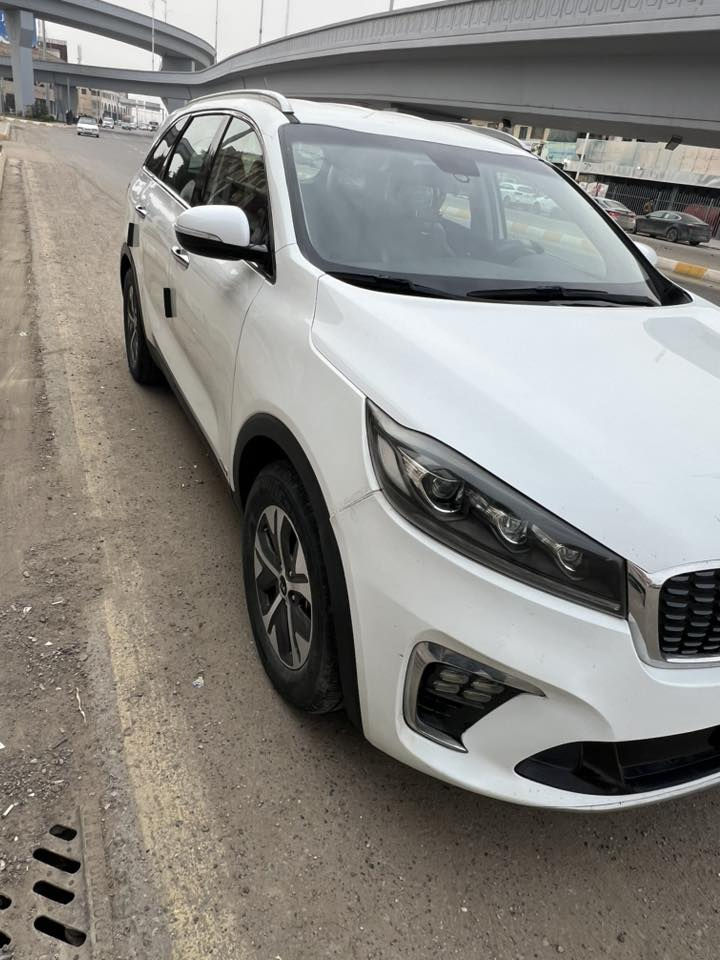 سورنتو وارد امريكي 2020 محرك 6 سلندر 7 راكب فور ويل نقطة عمياء مانع انزلاق 
الصبغ موضح بالسونار بأسمي تحويل ثاني يوم 
السعر 155 قفل قفل 
***********
للبيع او مراوس
