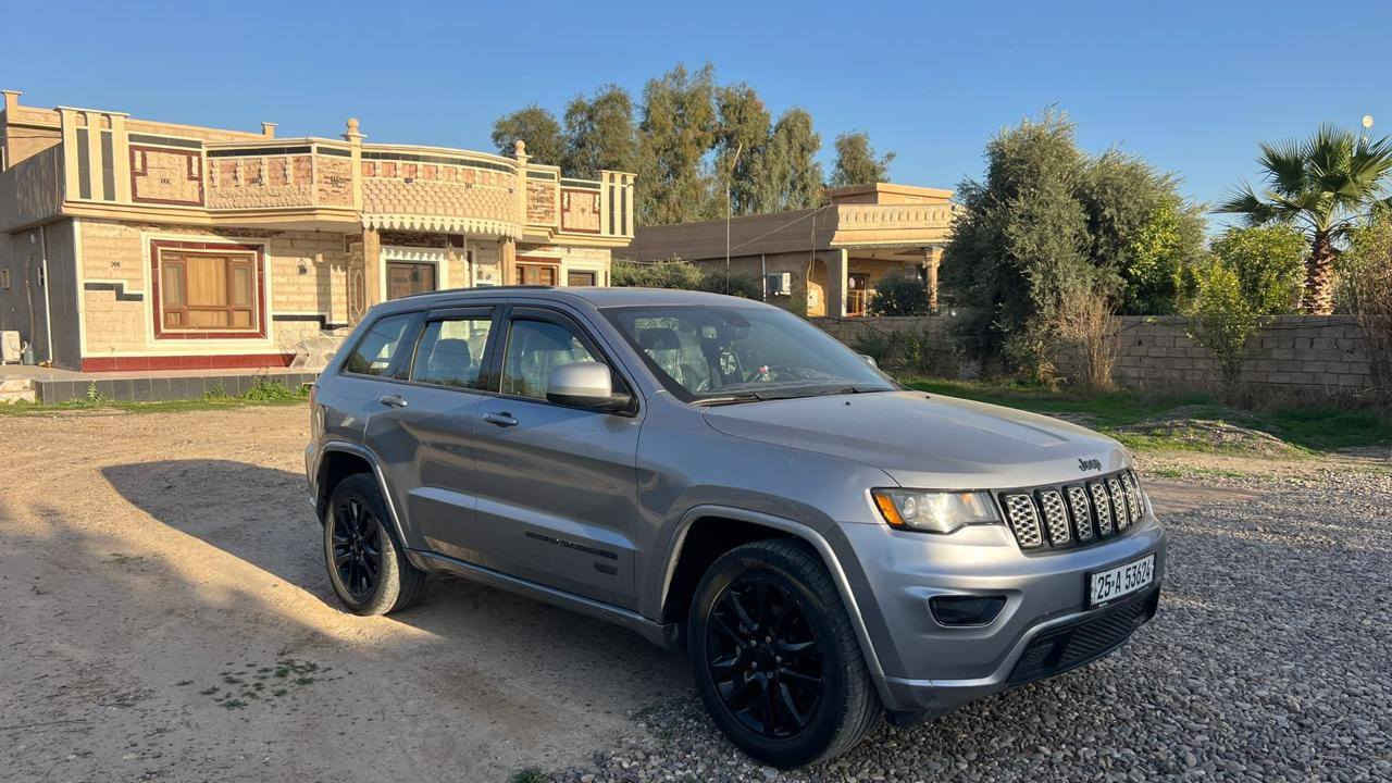 الضرر جاملغ وباب خلف السائق
مواصفات 
بصمة تشغيل وابواب 
كشنات جلد كهرباء هيترات 
دركه هيتر سلايد 
شاشه نفخ وكاربلي 
تشغيل عن بعد وتوقف ذاتي وصندوگ كهرباء 
وع البانزين العادي قطرة دوانص مابيها
وبعد بيها هواي موصفات  وسياره  كلش نظيفة  بيع او مراوس حسب القناعه  الاستفسار  على  رقم 
*********** ... مقداد
