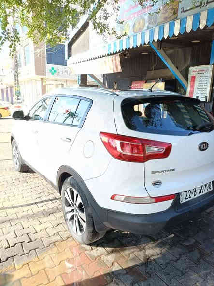 السلام عليكم
سبورتج ٢٠١٣ مواصفات خليجية
بانوراما
محرك 2000 .  دوش
السيارة مكفولة من التبديل والصبغ
سونار المندلاوي . مرفق مع الصور
كير محرك تبريد كهربائيات . كل نقص مابيها
ماشية ١٩٠
بيها بارد فقط مؤسر بالسونار
هزة جديدة
سنوية جديدة
تحويل مباشر
سيارة بأسمي
السعر ١٤٥  قفل .
ه/ ***********
البياع . ابو مريم
