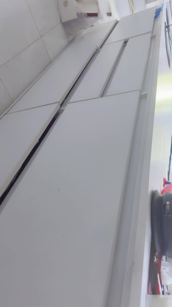 قطعة كاونتر واحدة طولها مترين ونص وعرض 45 ونظيفة كلش
سعرها 80 الف
عنوان / حي الجهاد الشارع التجاري
للاتصال ***********
