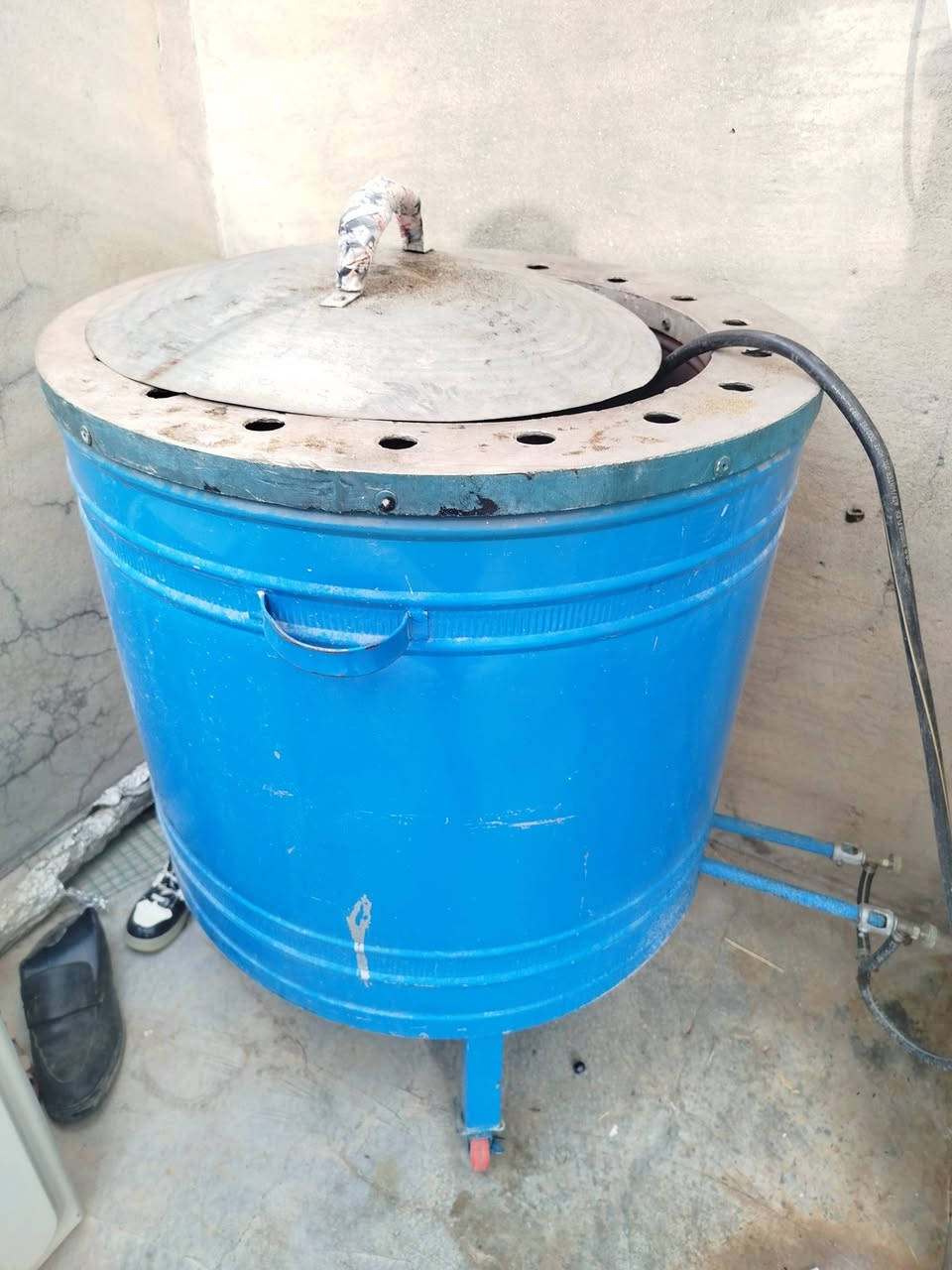 تەنوری گەورە 120ی پیدراوە بە60لاکیشەی 5مەتری بێعەیب  50هەزار


**إذا كنت صاحب هذا الإعلان وتريد حذفه لأي سبب، رجاءا أرسل رسالة إلى الدعم الفني**