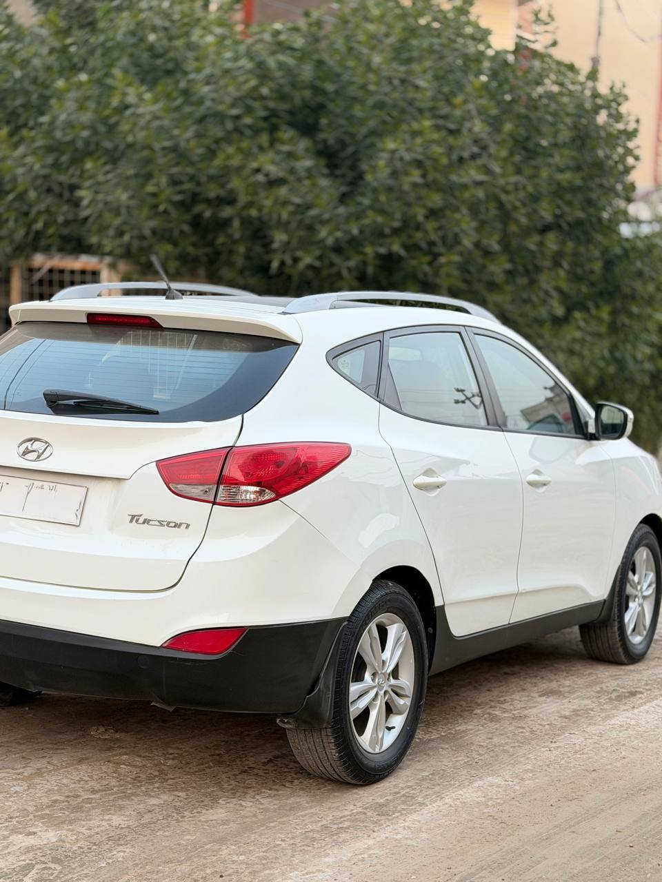 السلام عليكم هونداي توسان 
موديل 2012 خليجي سياره
رقم بغداد سياره جاهزه من كولشي مابيها اي نقص
محرك 2000 بنوراما سياره
مكينه وكير كفاله
سياره ماشيه 64 الف حقيقي
مكان سياره بابل
السعر/130 وبيها مجال للشراي
***********
