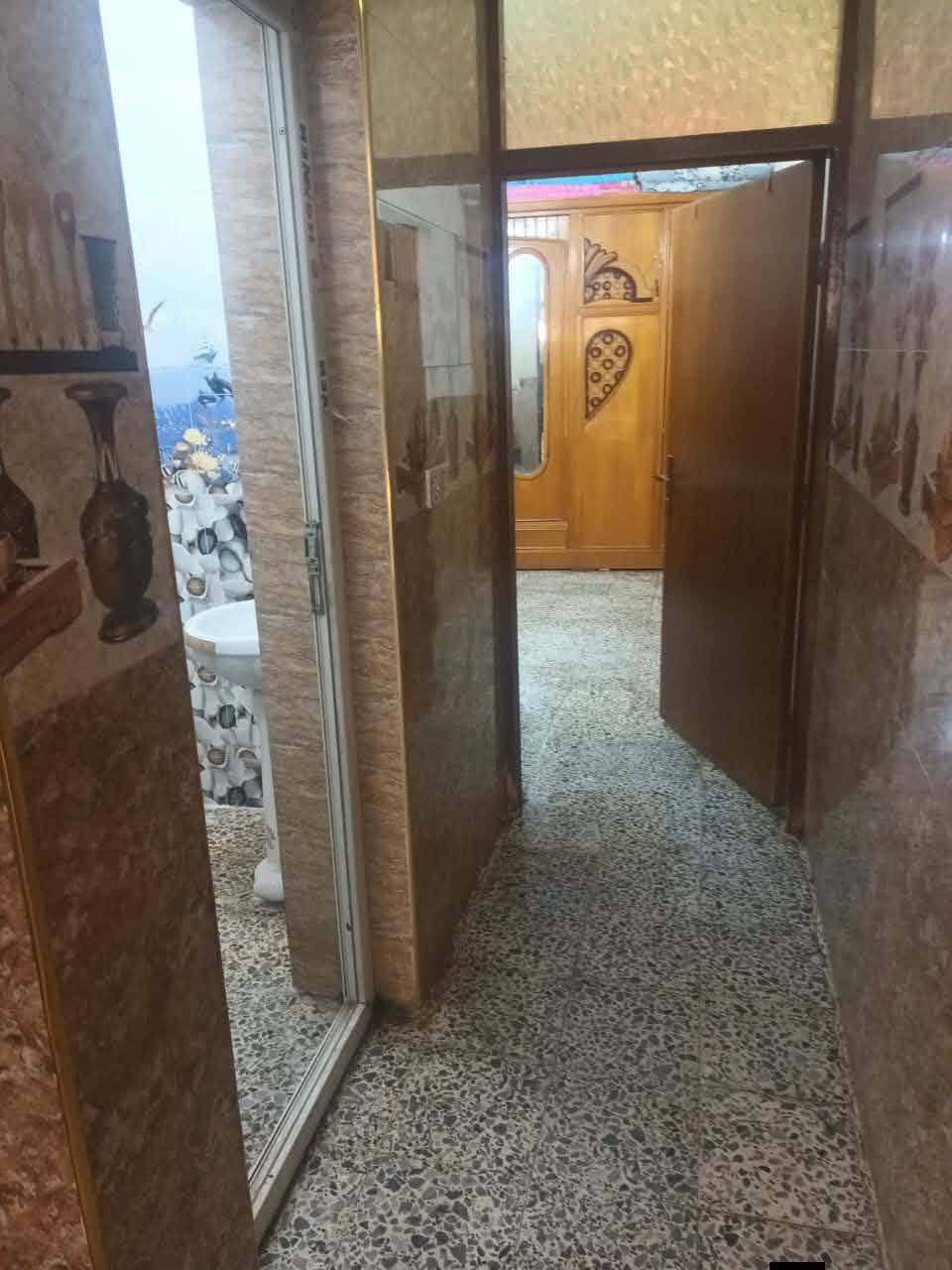 بيت للبيع منطقه حي البساتين شارع احمد الوائلي مساحه 75 واجهه 5 نزال 15 سعر 95 ***********

