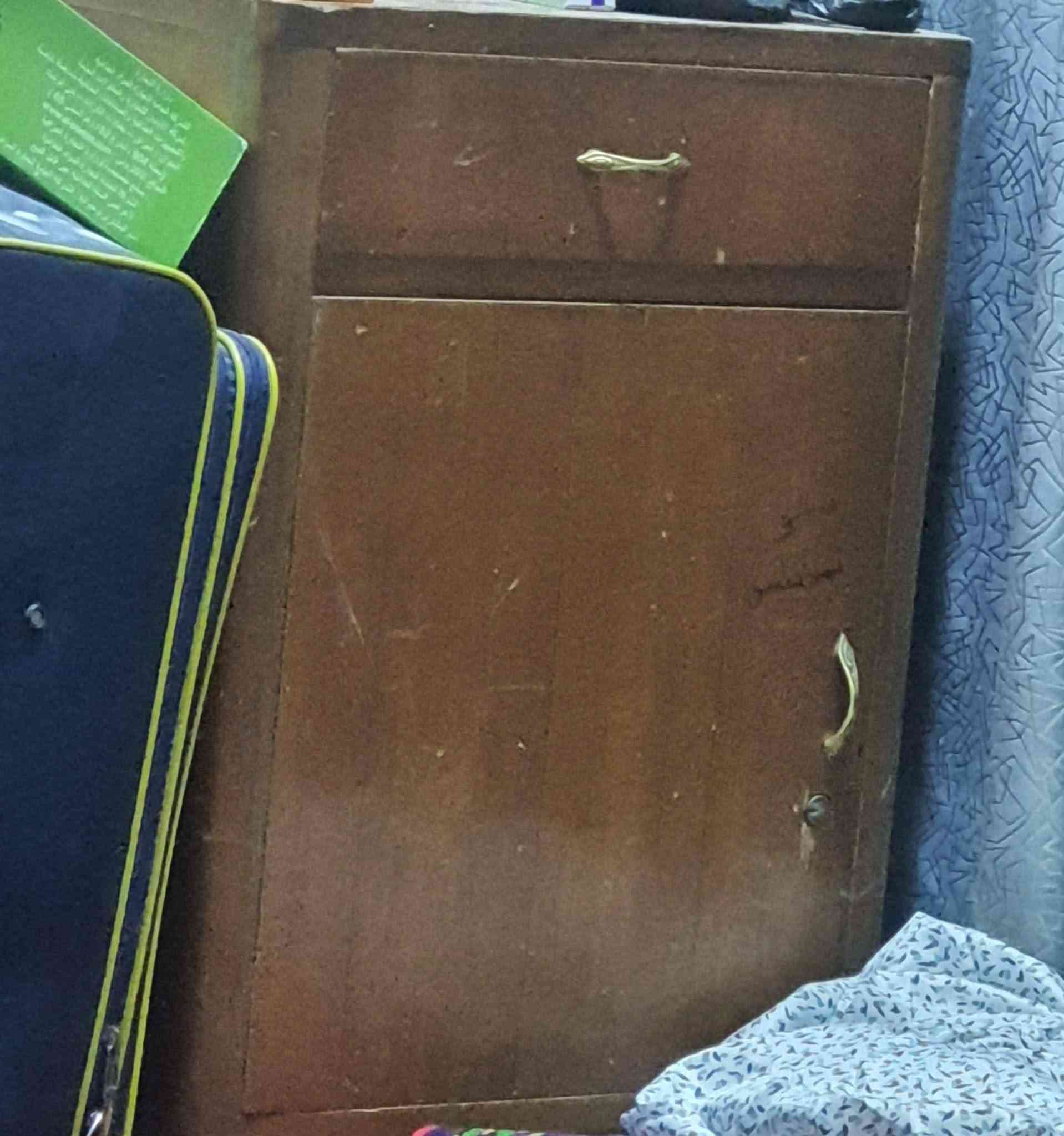 غراض للبيع غرفه صاج عراقي 4قطع سعرها 500 وبيها مجال


**إذا كنت صاحب هذا الإعلان وتريد حذفه لأي سبب، رجاءا أرسل رسالة إلى الدعم الفني**