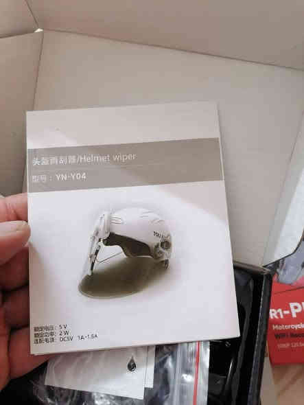 ماسحه للخوذه فدشي راقي ومفيد قطعه وحده عندي من النوادر مكاني بغداد عامريه للاستفسار  
واتس اب فقط ***********
